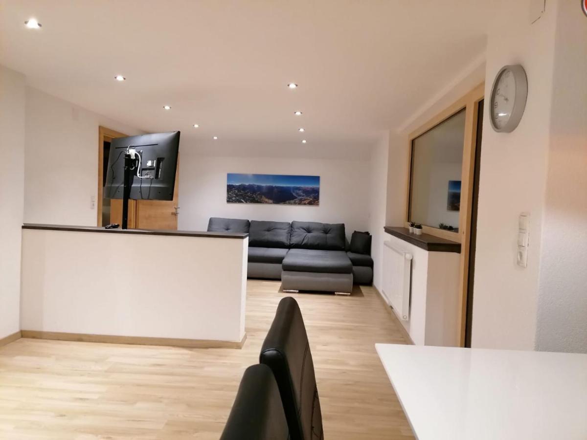 プフンツHaus Schloeglアパートメント エクステリア 写真
