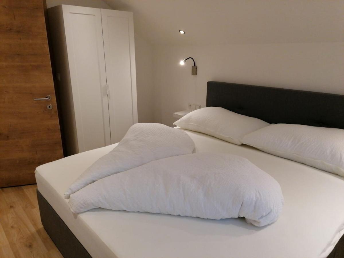 プフンツHaus Schloeglアパートメント エクステリア 写真